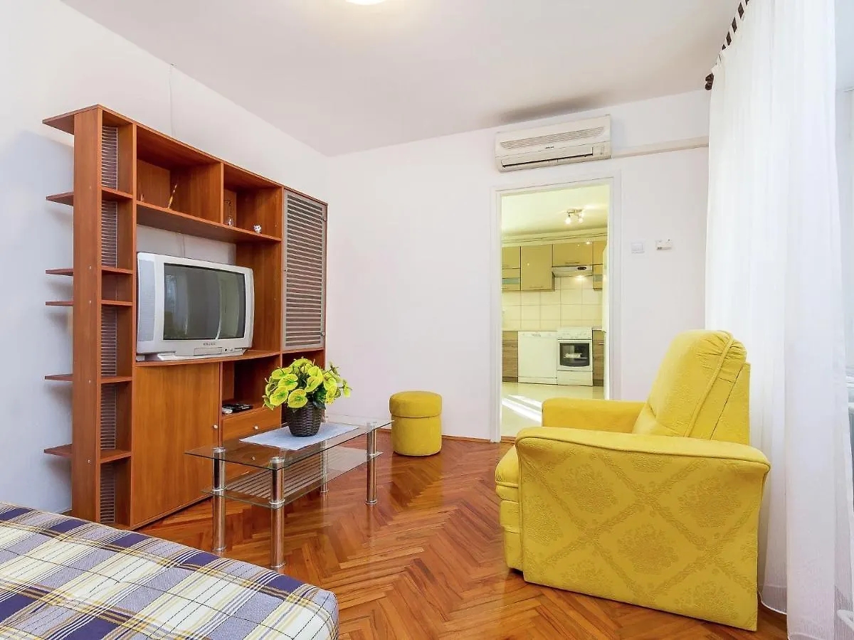 Lovely Apartment Only 500 M From The Sea Pomer